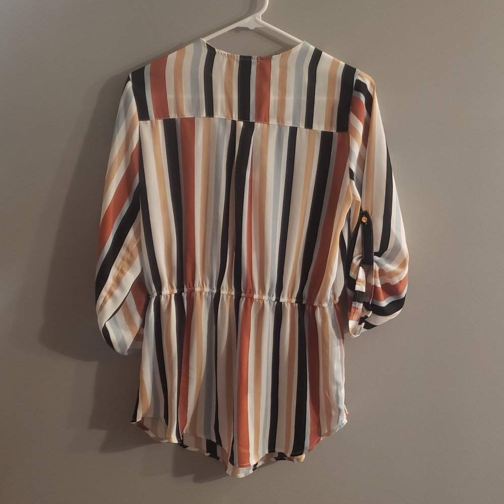 NWOT Rue21 Striped Top - Picture 2 of 2